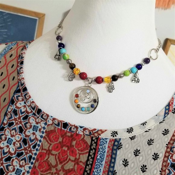 Top, Blouse. Red, Tan, Blue, White, Multi Print. Dana Buchman Brand. - Picture 5 of 16